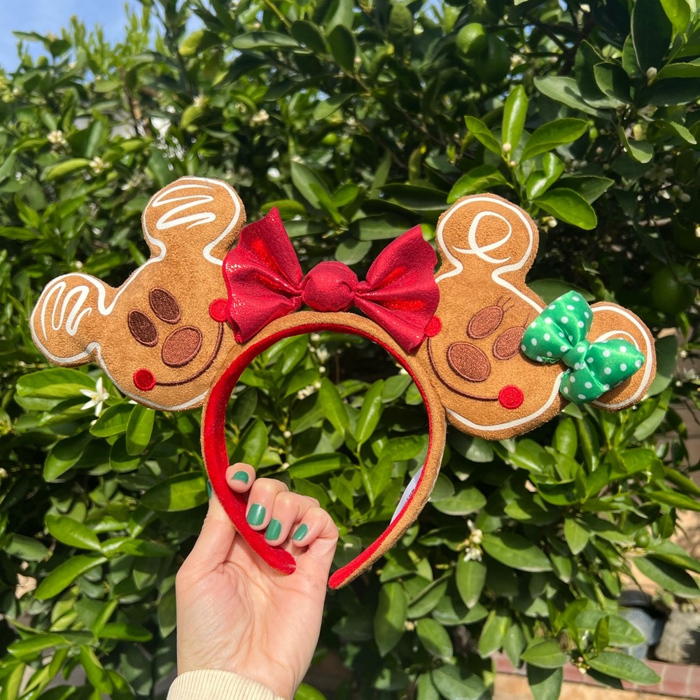 Disney Parks 2019 Christmas Holiday Gingerbread Ears